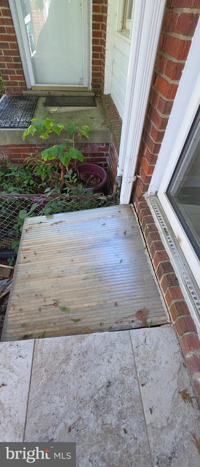 WOODLAWN - Residential