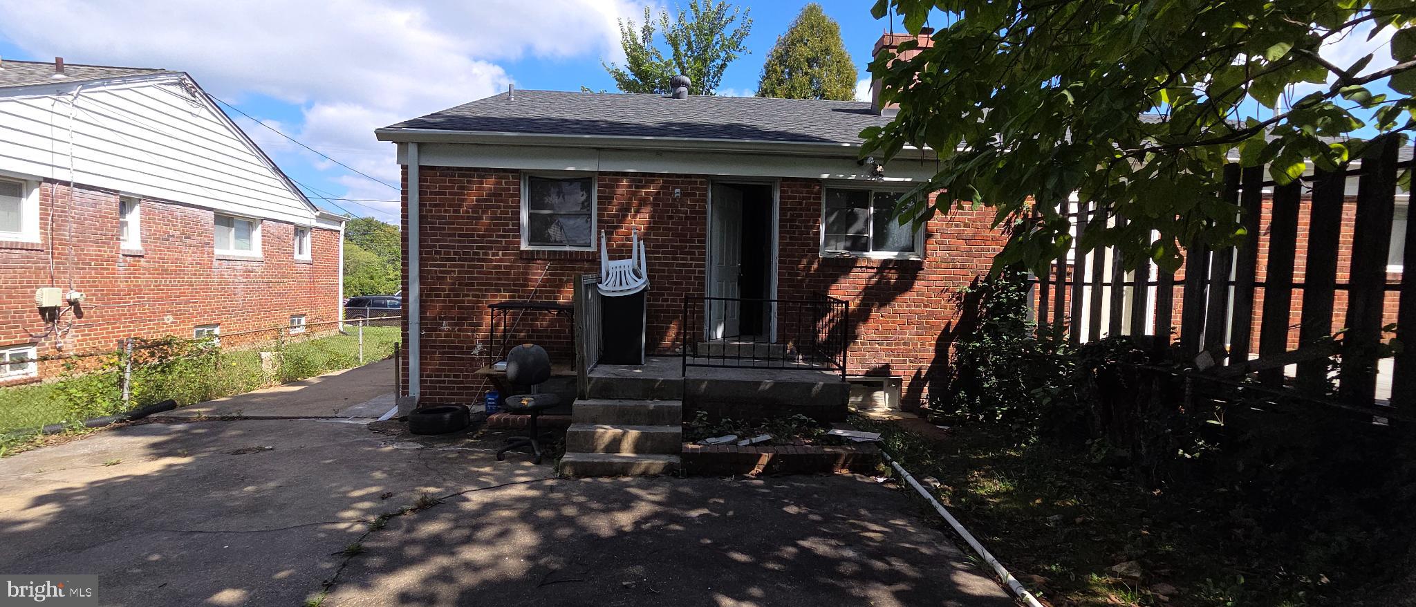 WOODLAWN - Residential