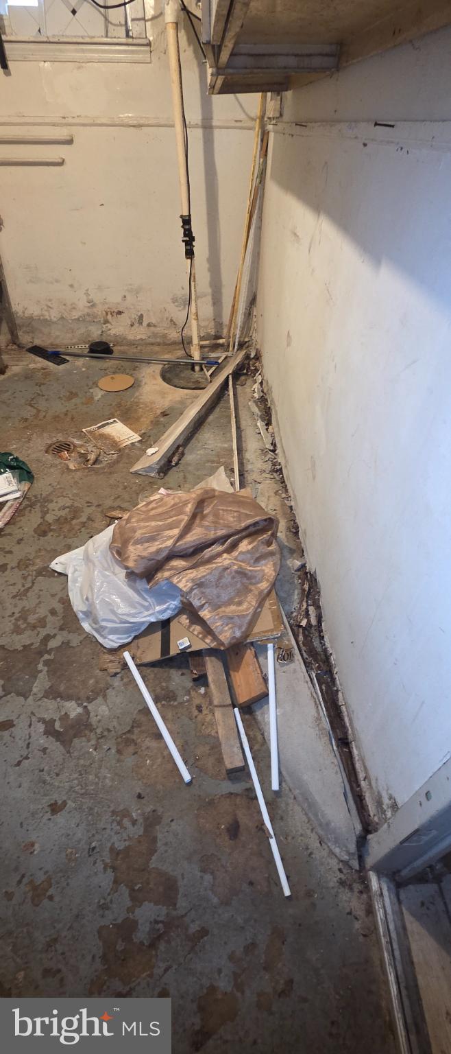 WOODLAWN - Residential