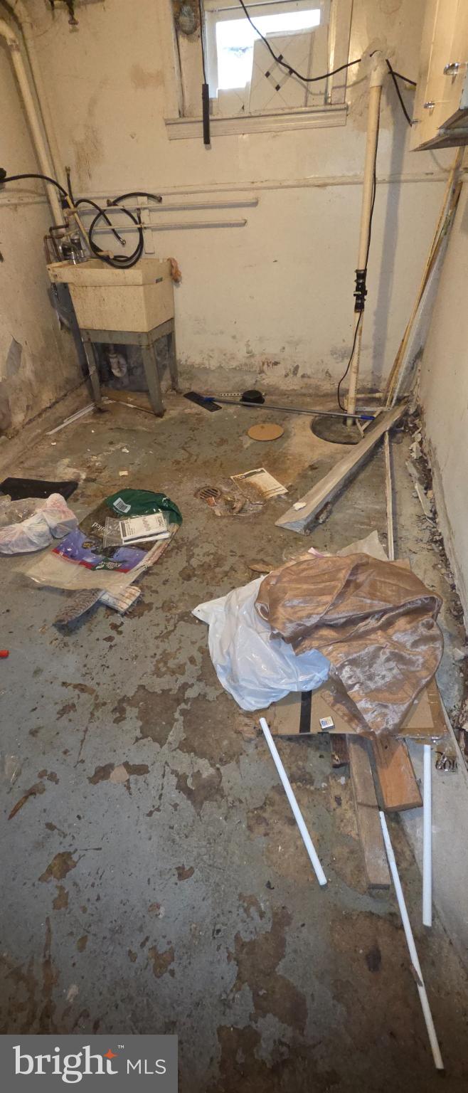 WOODLAWN - Residential