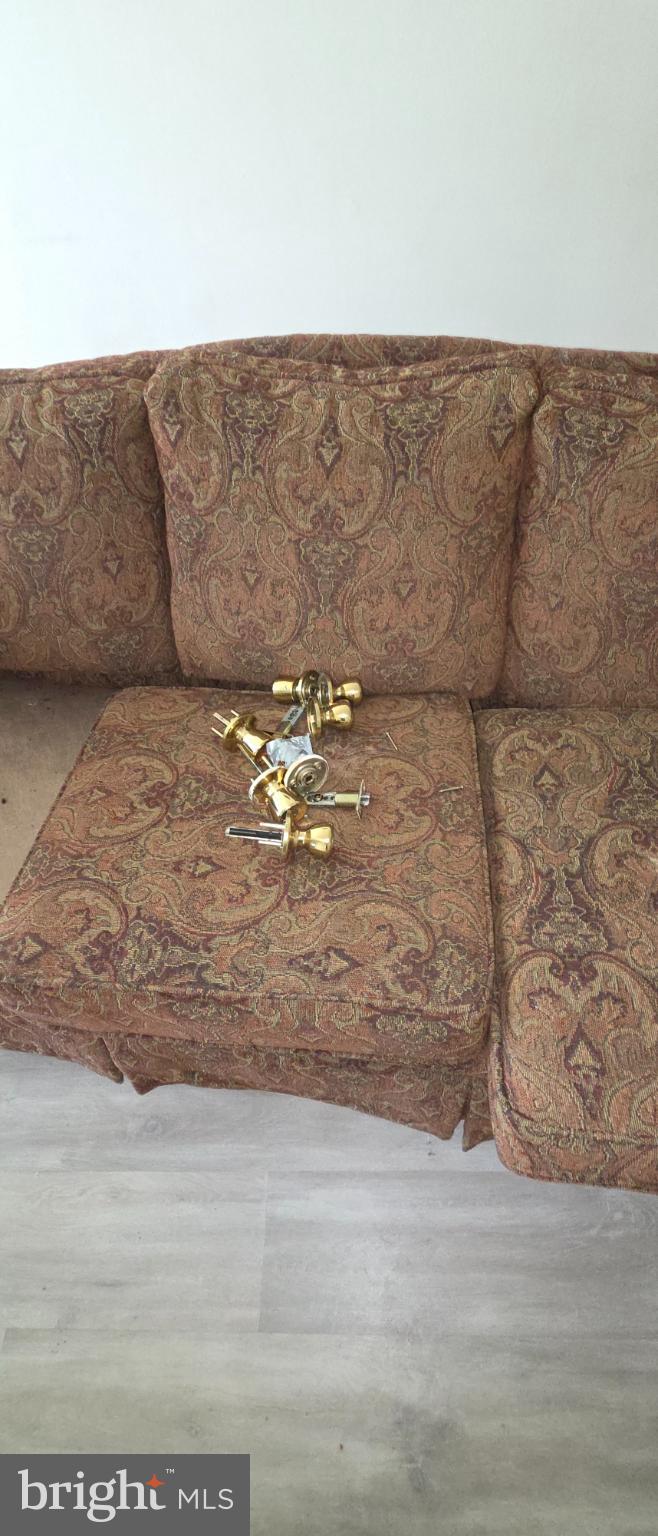 WOODLAWN - Residential