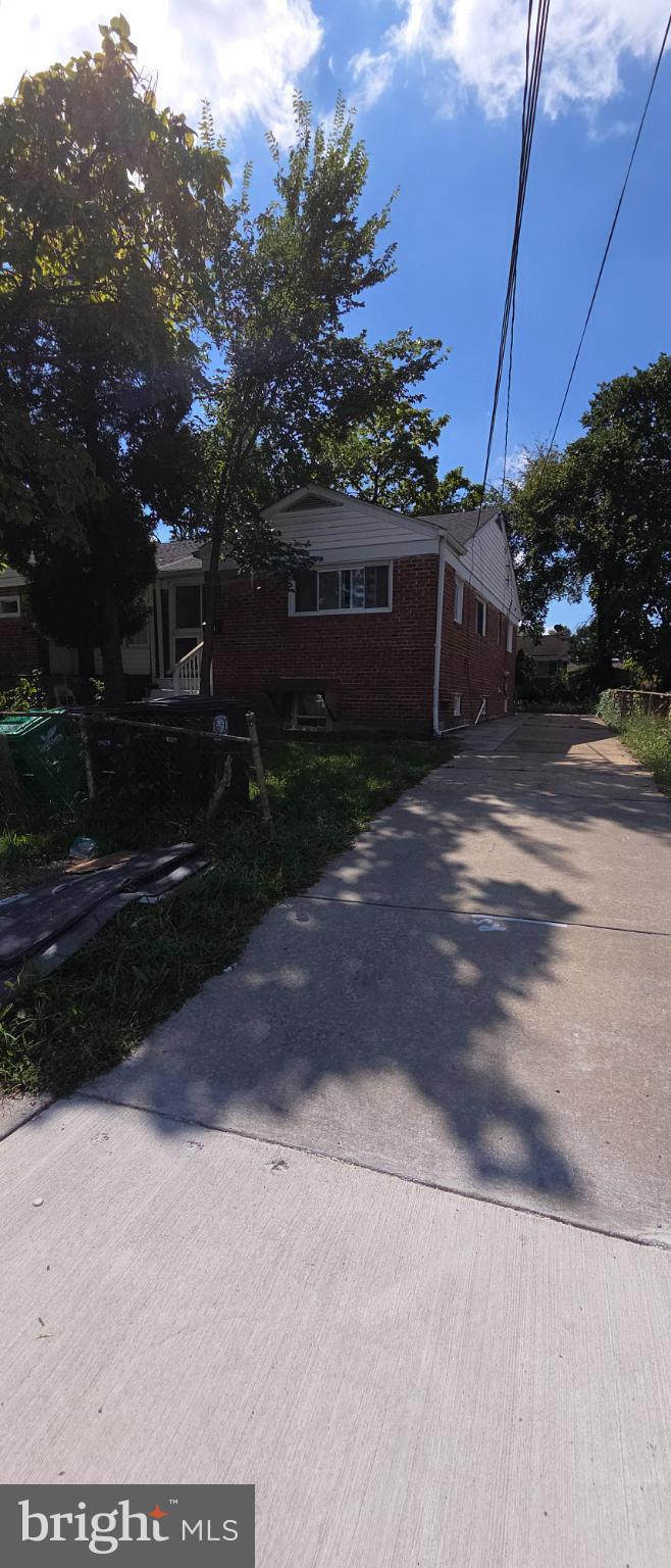 WOODLAWN - Residential