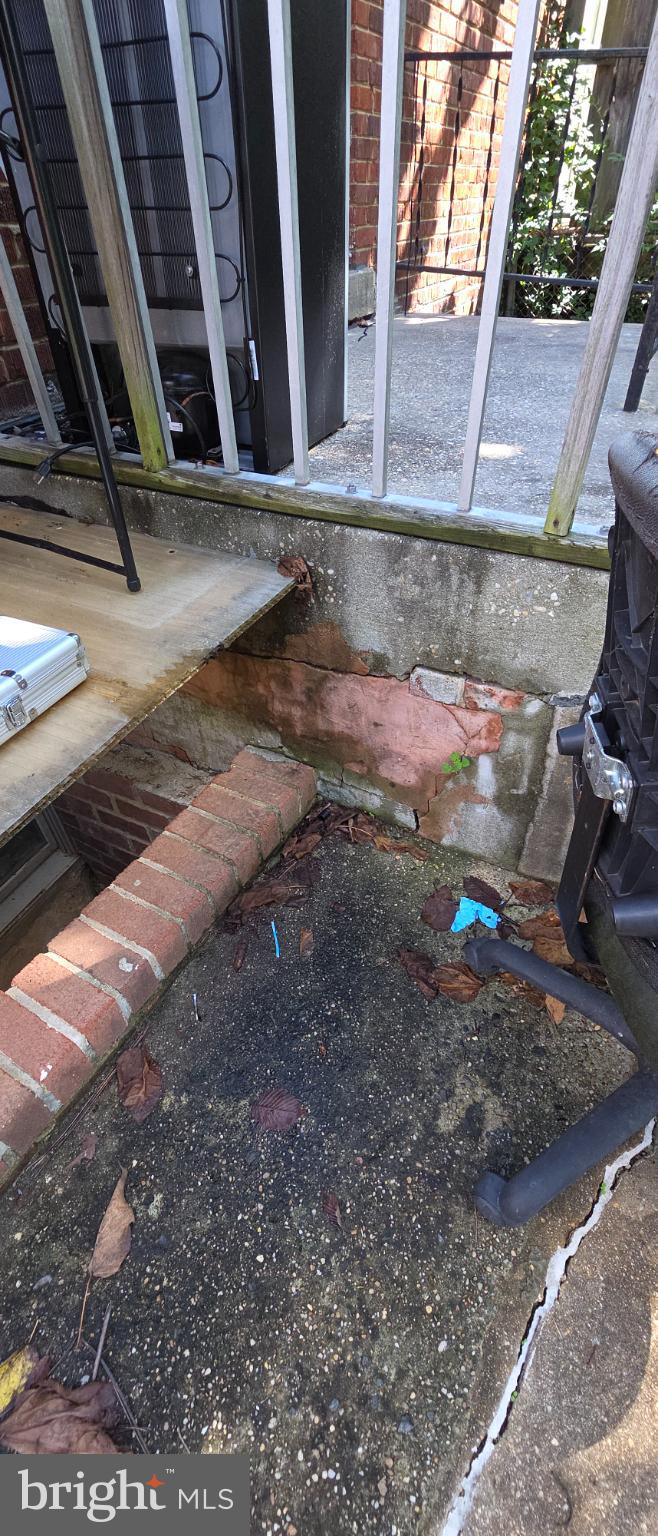 WOODLAWN - Residential