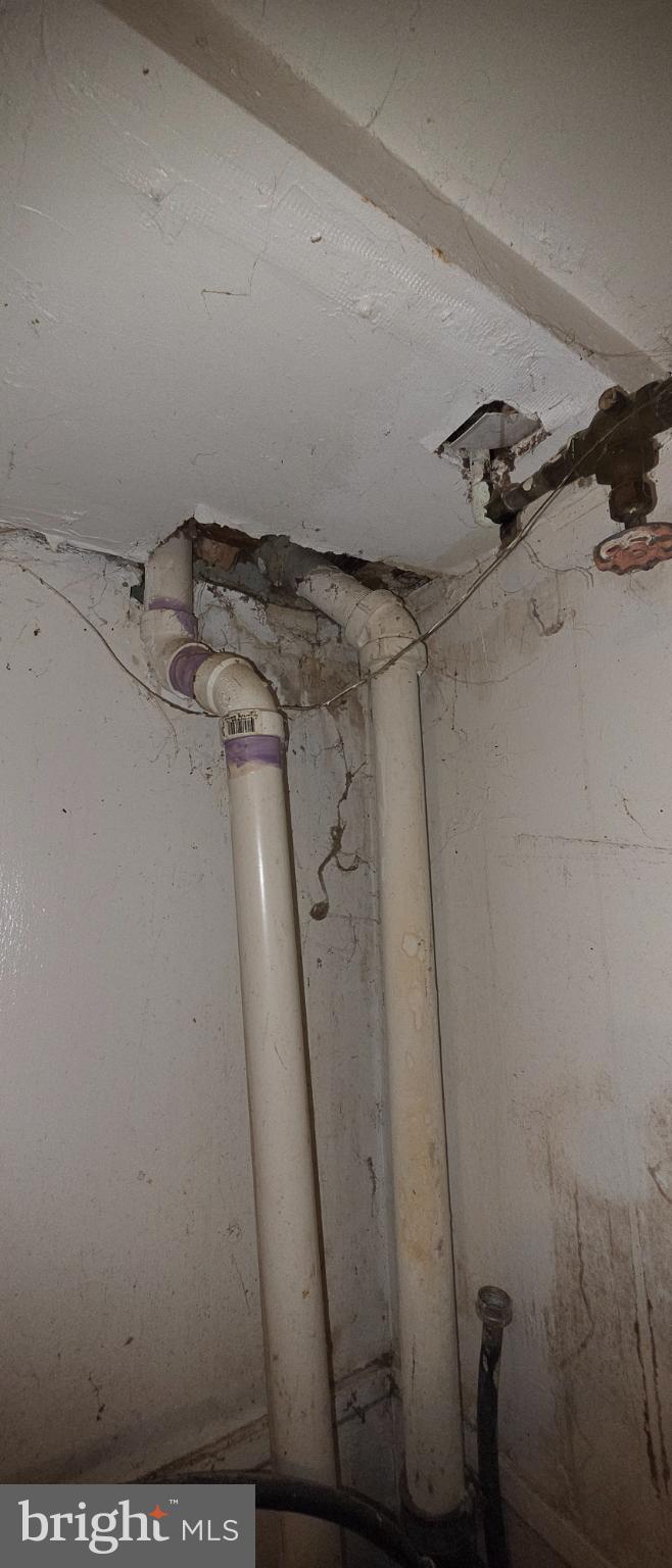 WOODLAWN - Residential