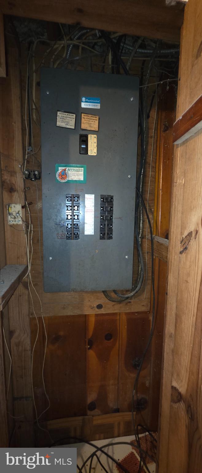 WOODLAWN - Residential