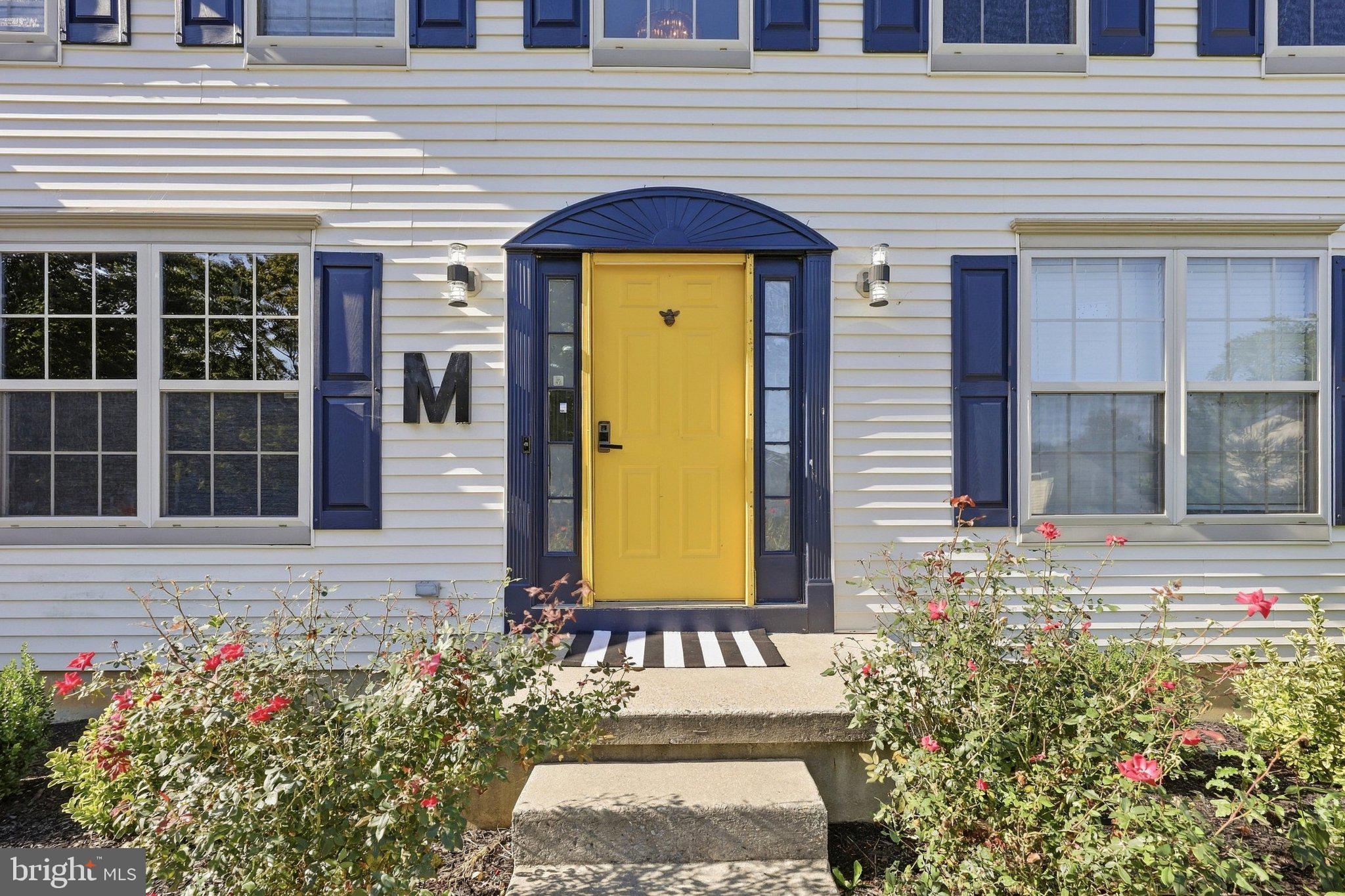 4 W KENNEDY DRIVE