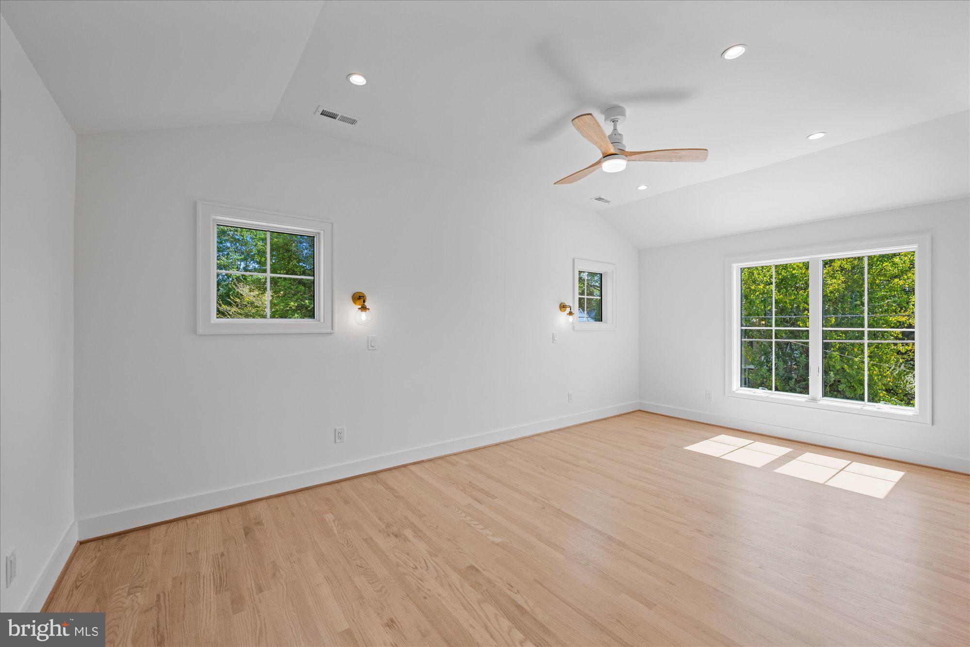 ELLISON HEIGHTS - Residential