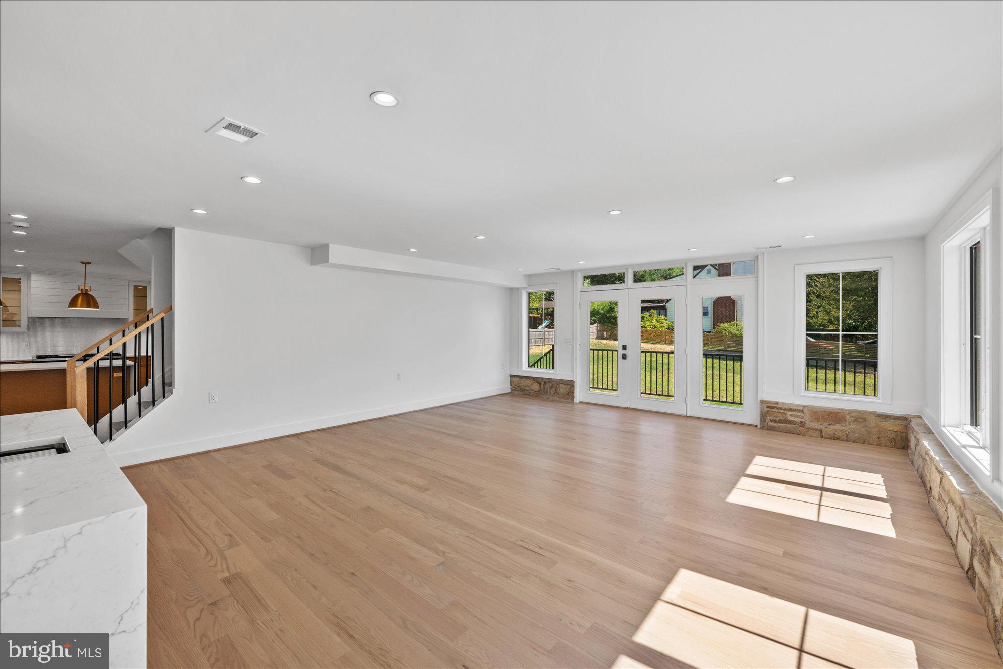 ELLISON HEIGHTS - Residential