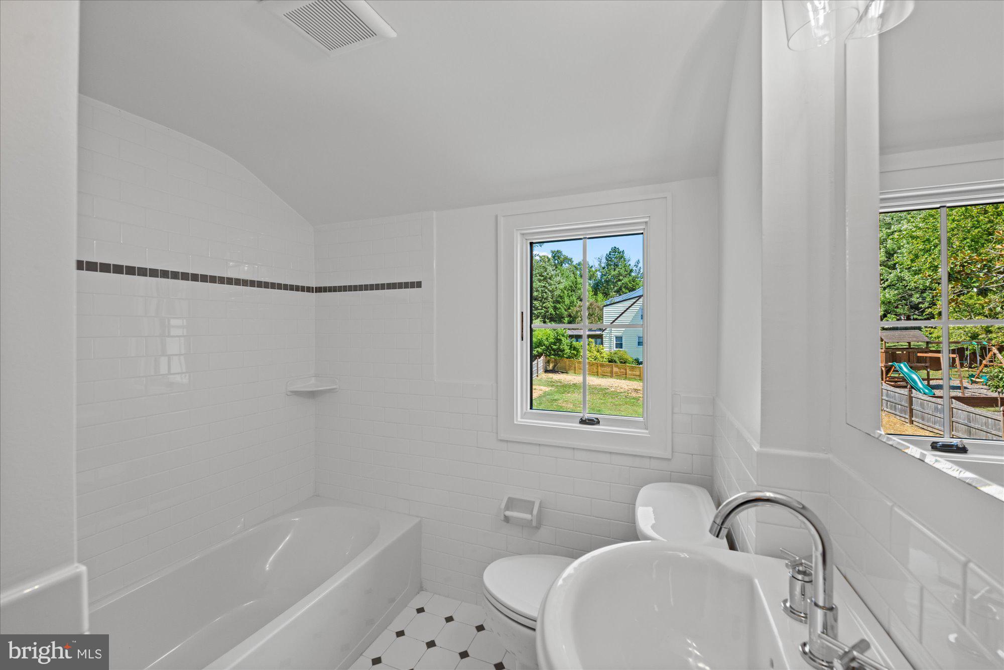 ELLISON HEIGHTS - Residential