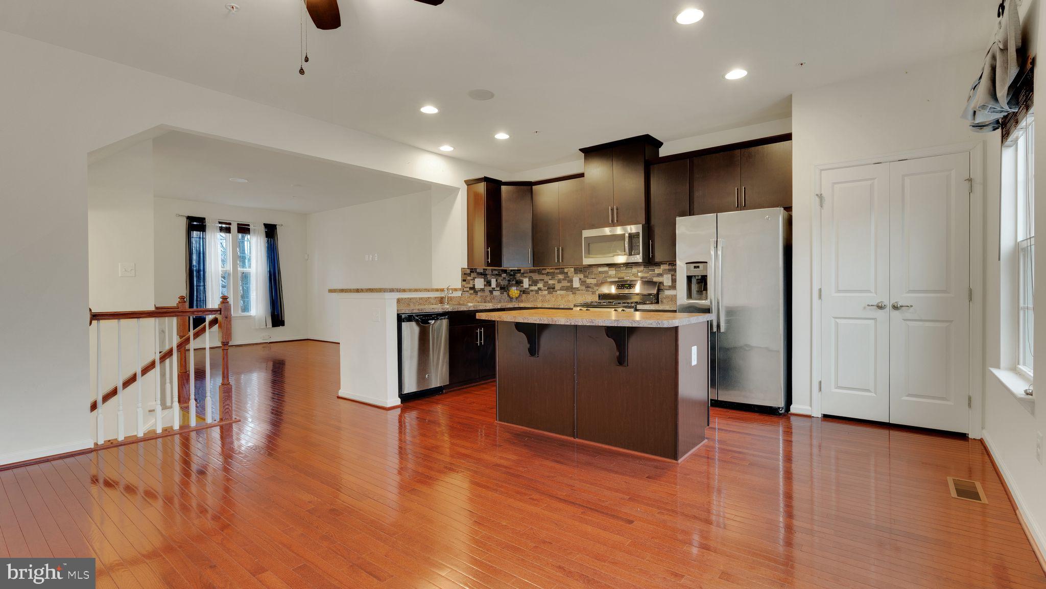 FIELDSIDE AT ST CHARLES - Residential