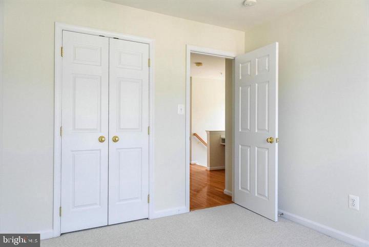 DAHLIA PARK OF WILDEWOOD - Residential Lease