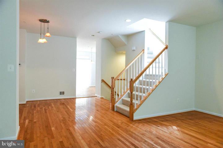 DAHLIA PARK OF WILDEWOOD - Residential Lease