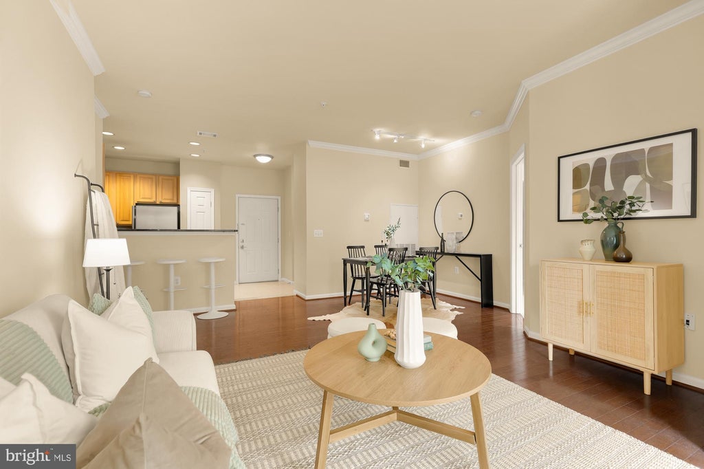 Photo of 2301 25th Street S #4-205, ARLINGTON, VA 22206 (MLS # VAAR2079968)