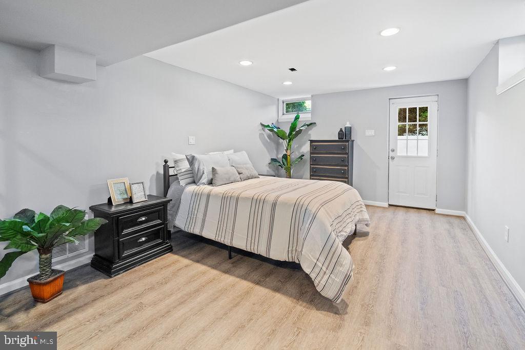 FARMINGTON - Residential