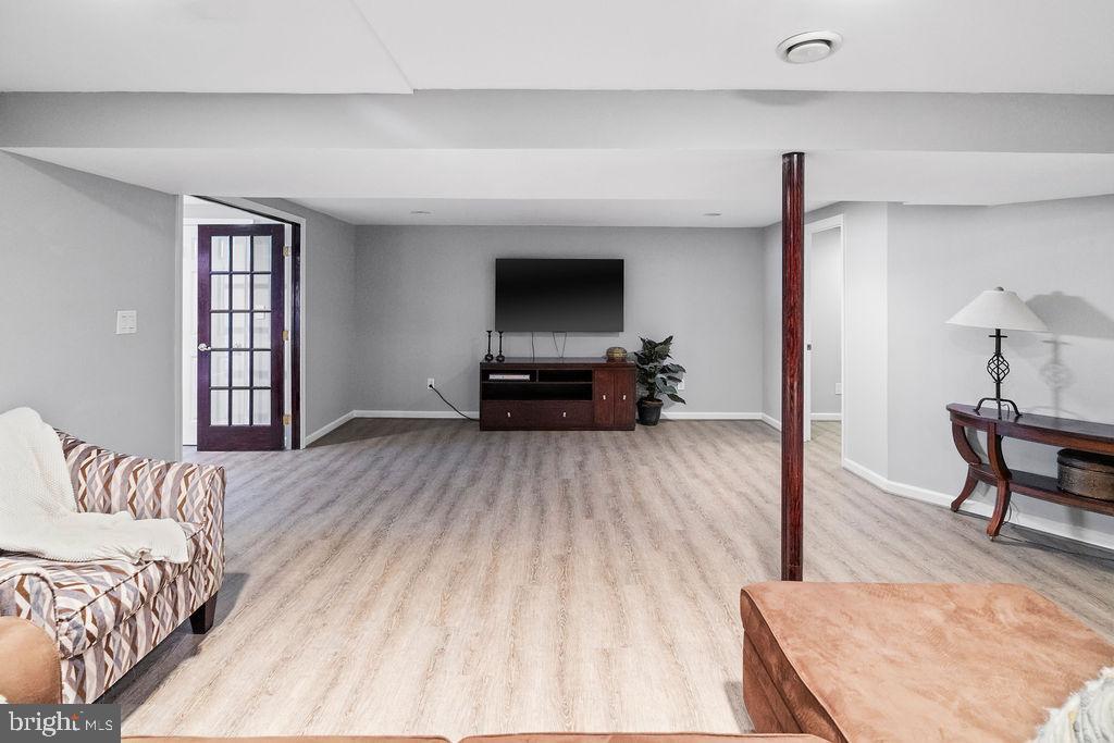 FARMINGTON - Residential