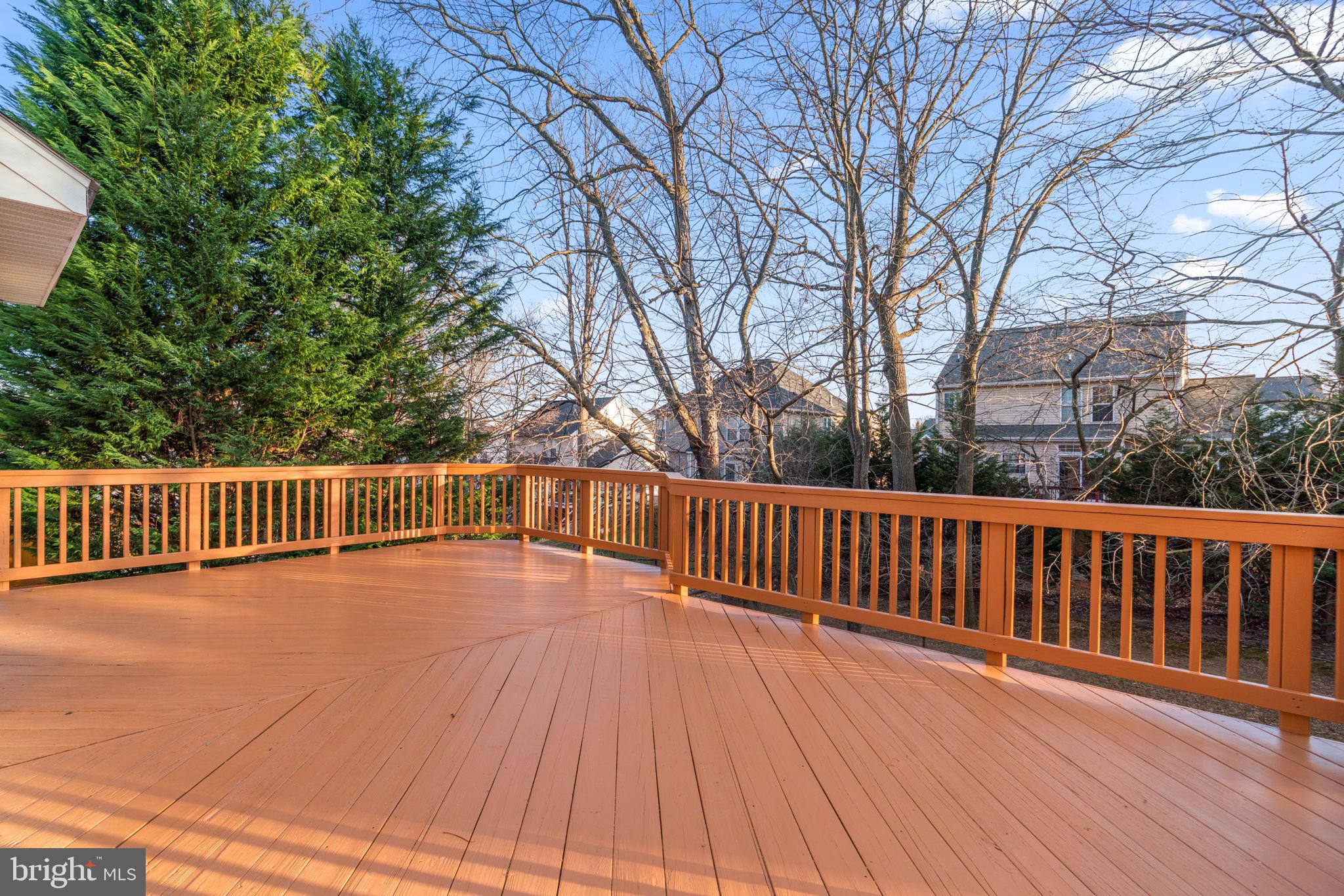 KINGSVIEW VILLAGE - Residential