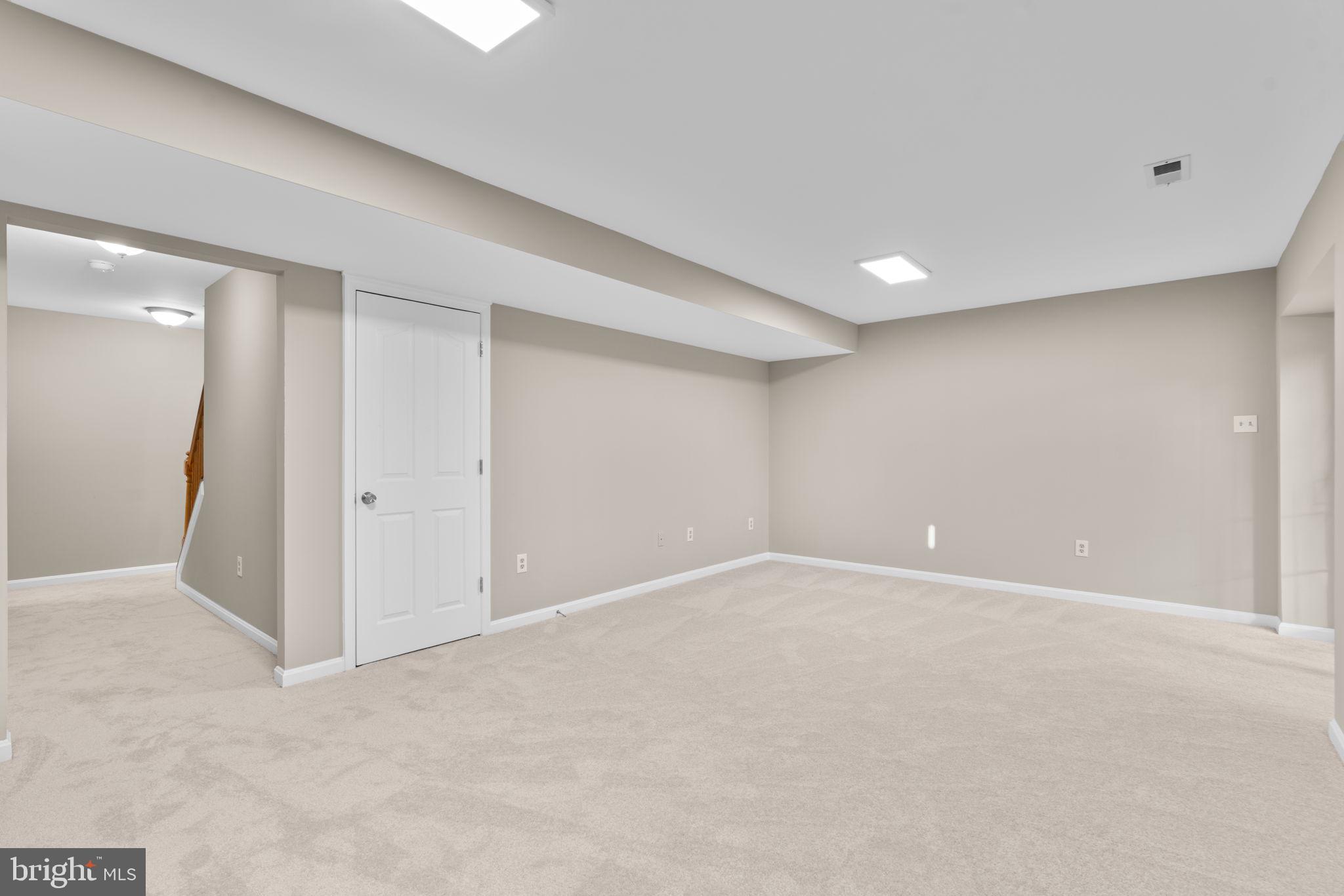 KINGSVIEW VILLAGE - Residential