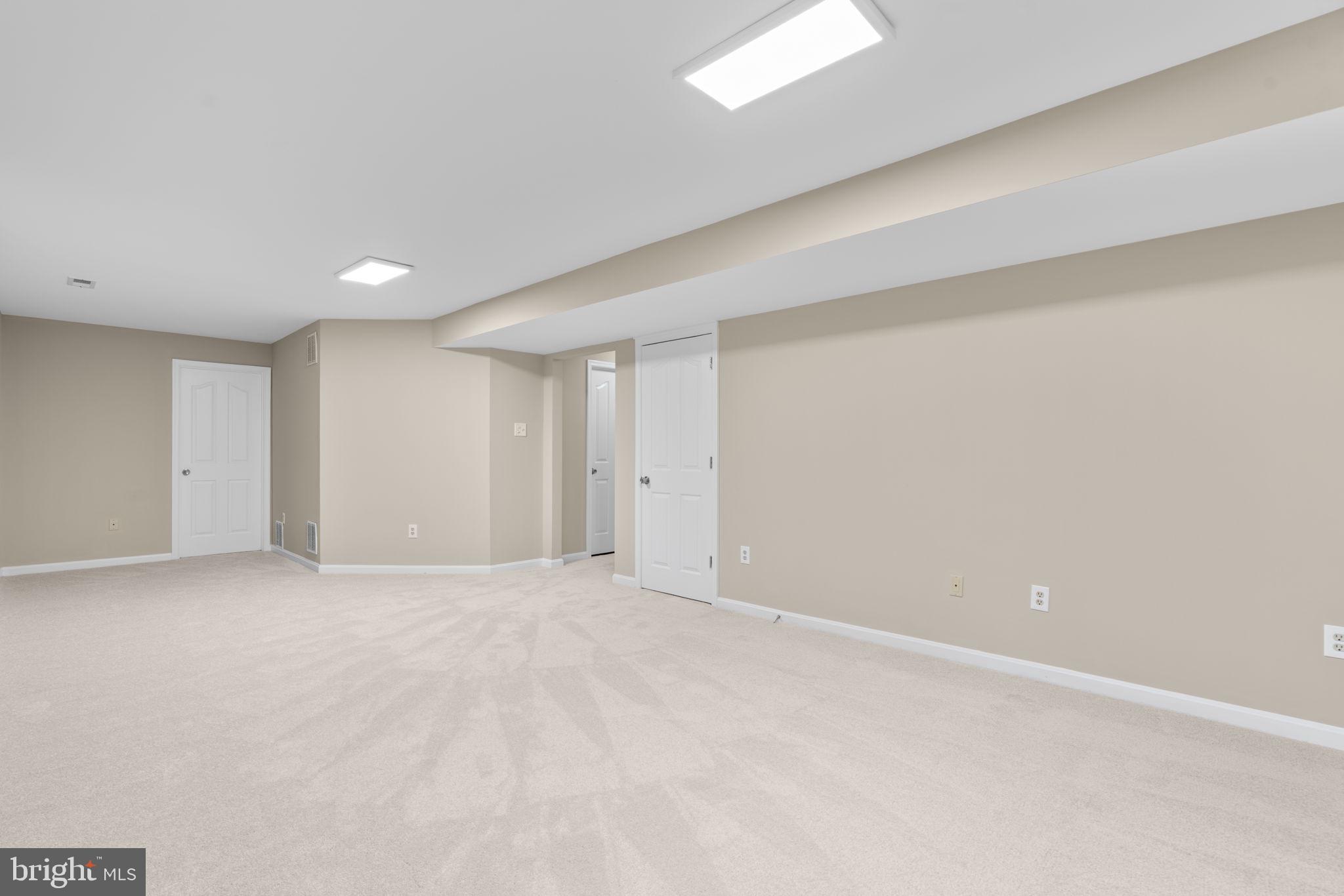 KINGSVIEW VILLAGE - Residential