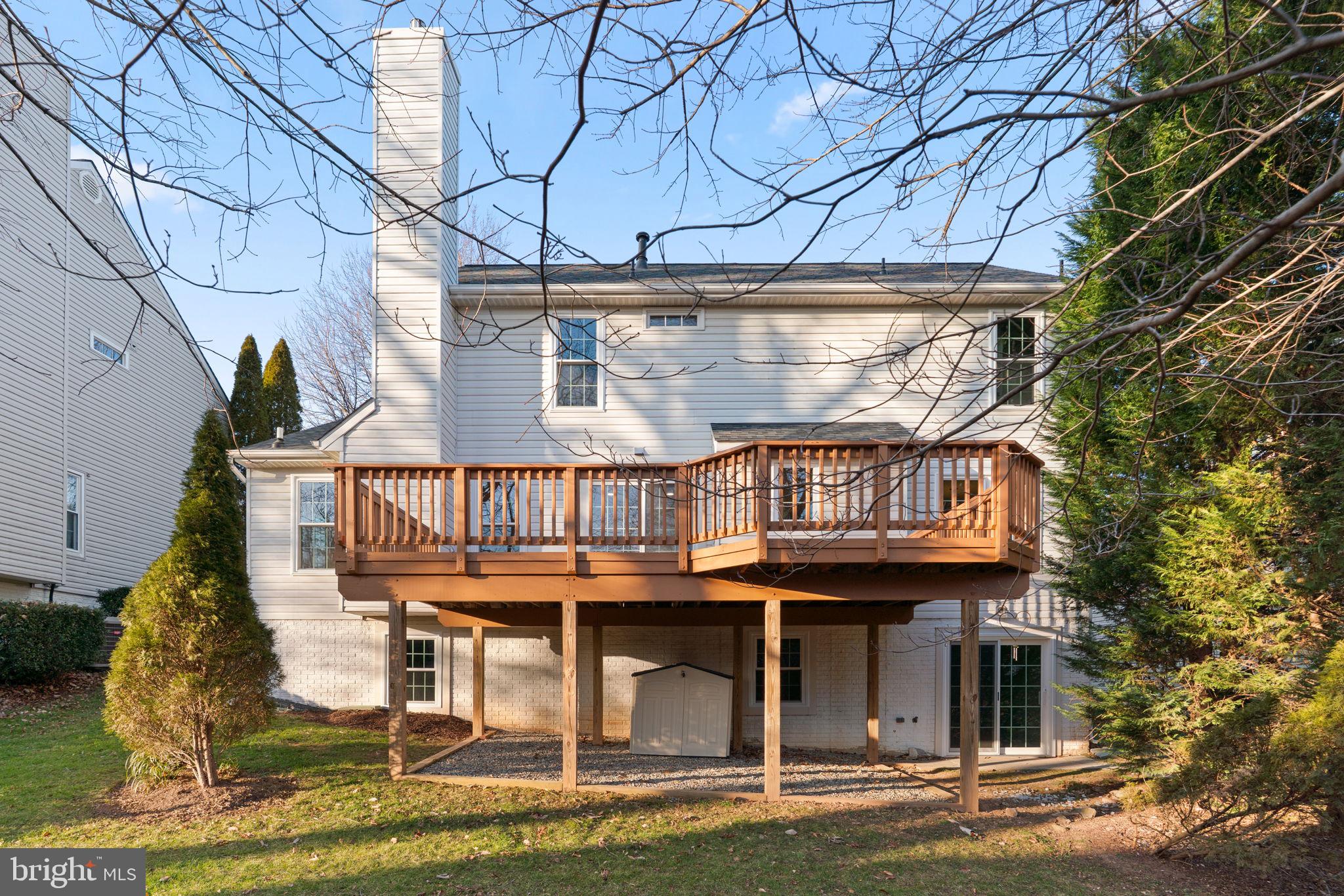 KINGSVIEW VILLAGE - Residential