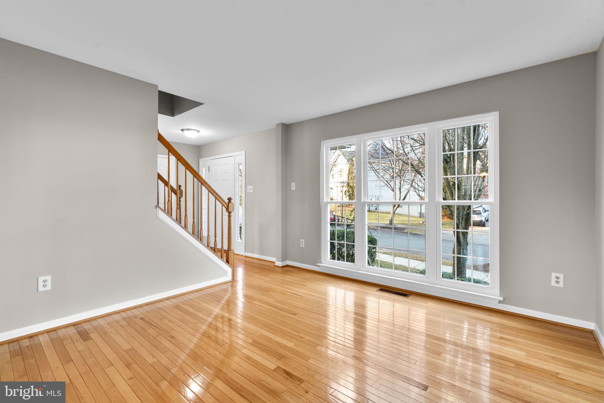 KINGSVIEW VILLAGE - Residential