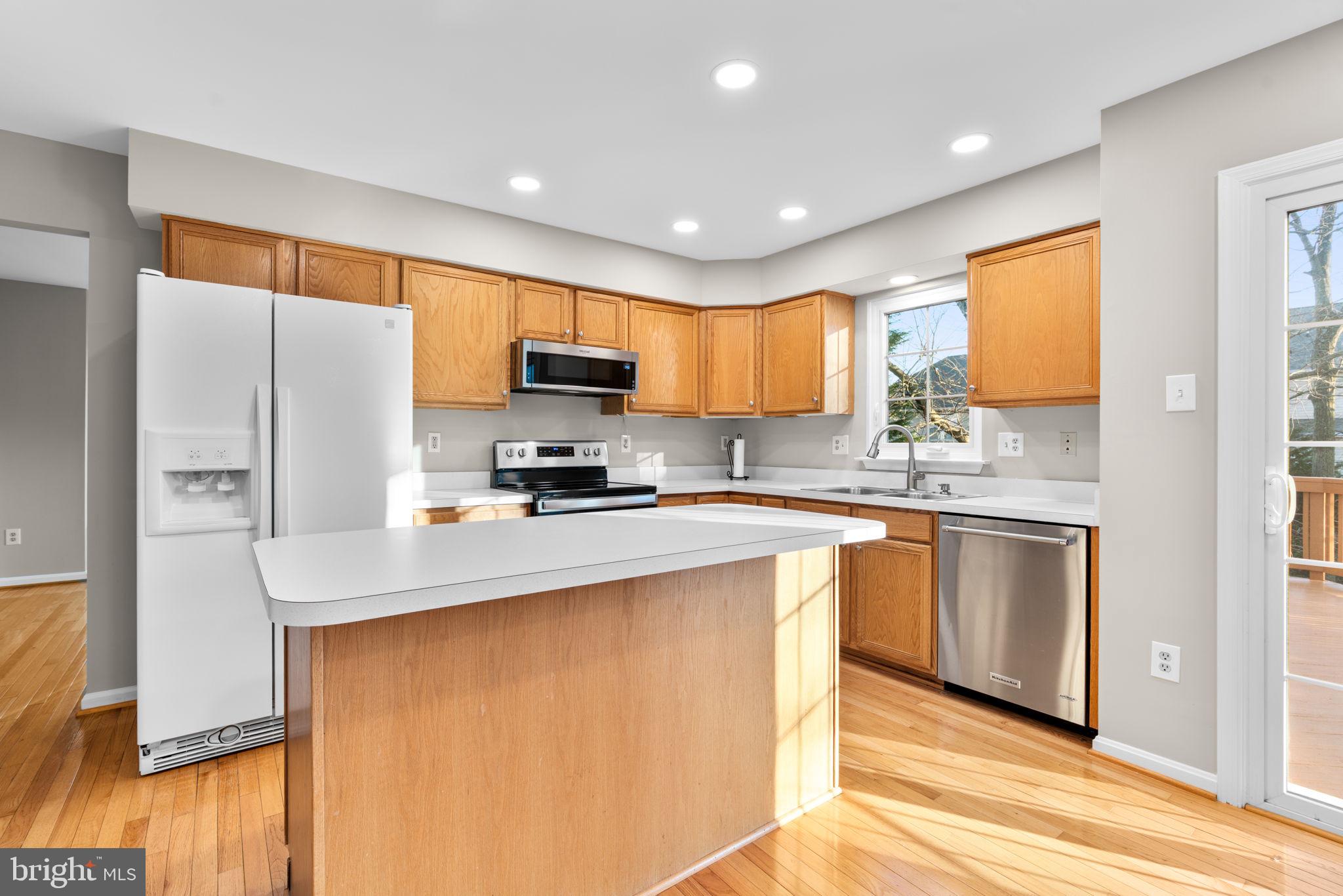 KINGSVIEW VILLAGE - Residential