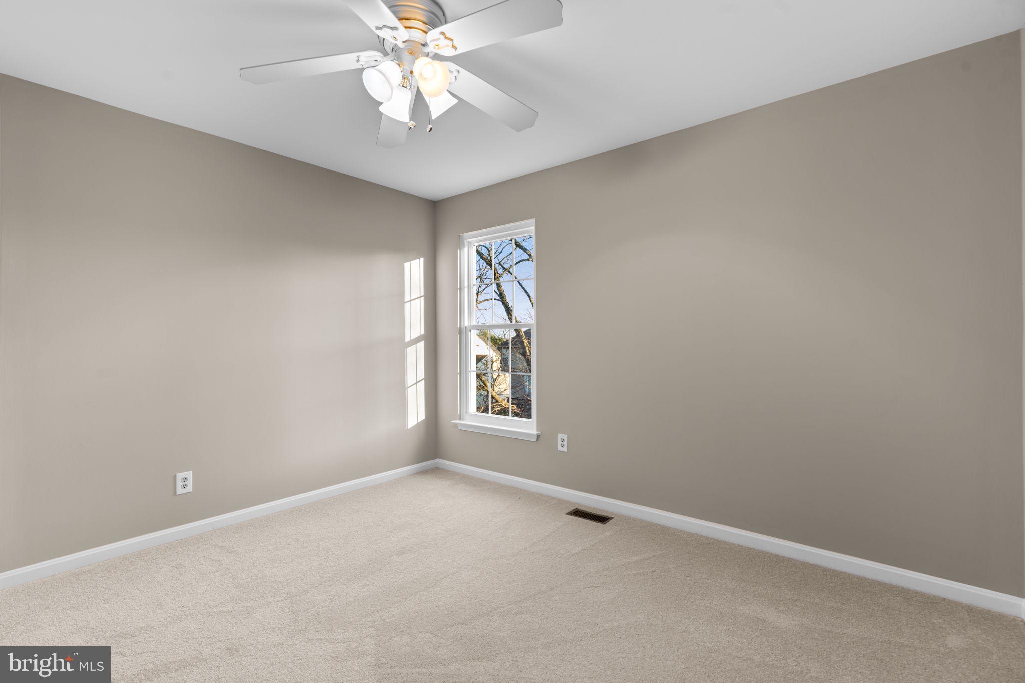 KINGSVIEW VILLAGE - Residential