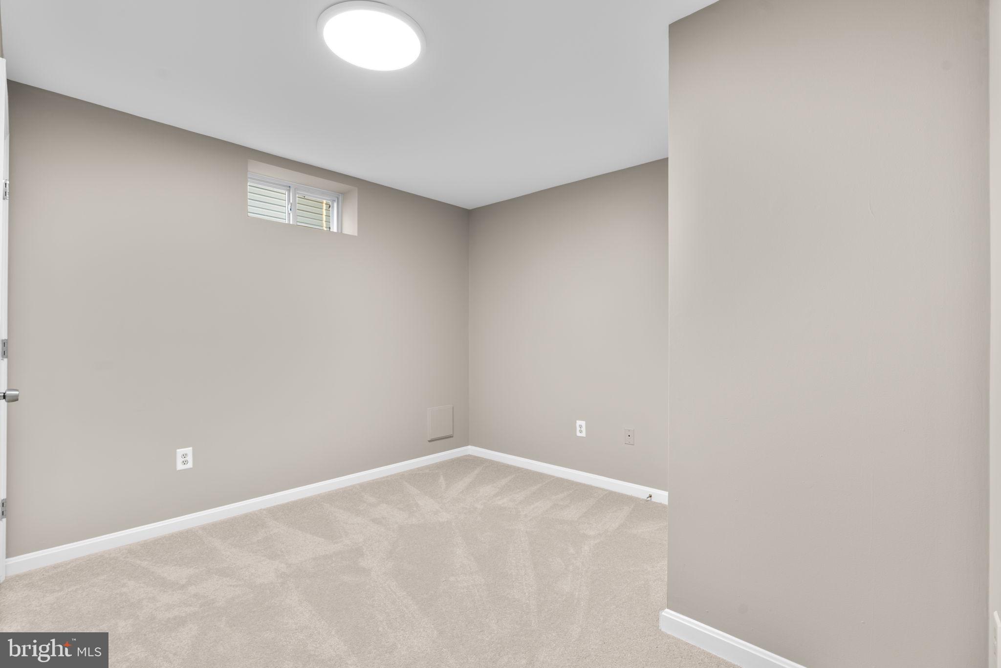 KINGSVIEW VILLAGE - Residential