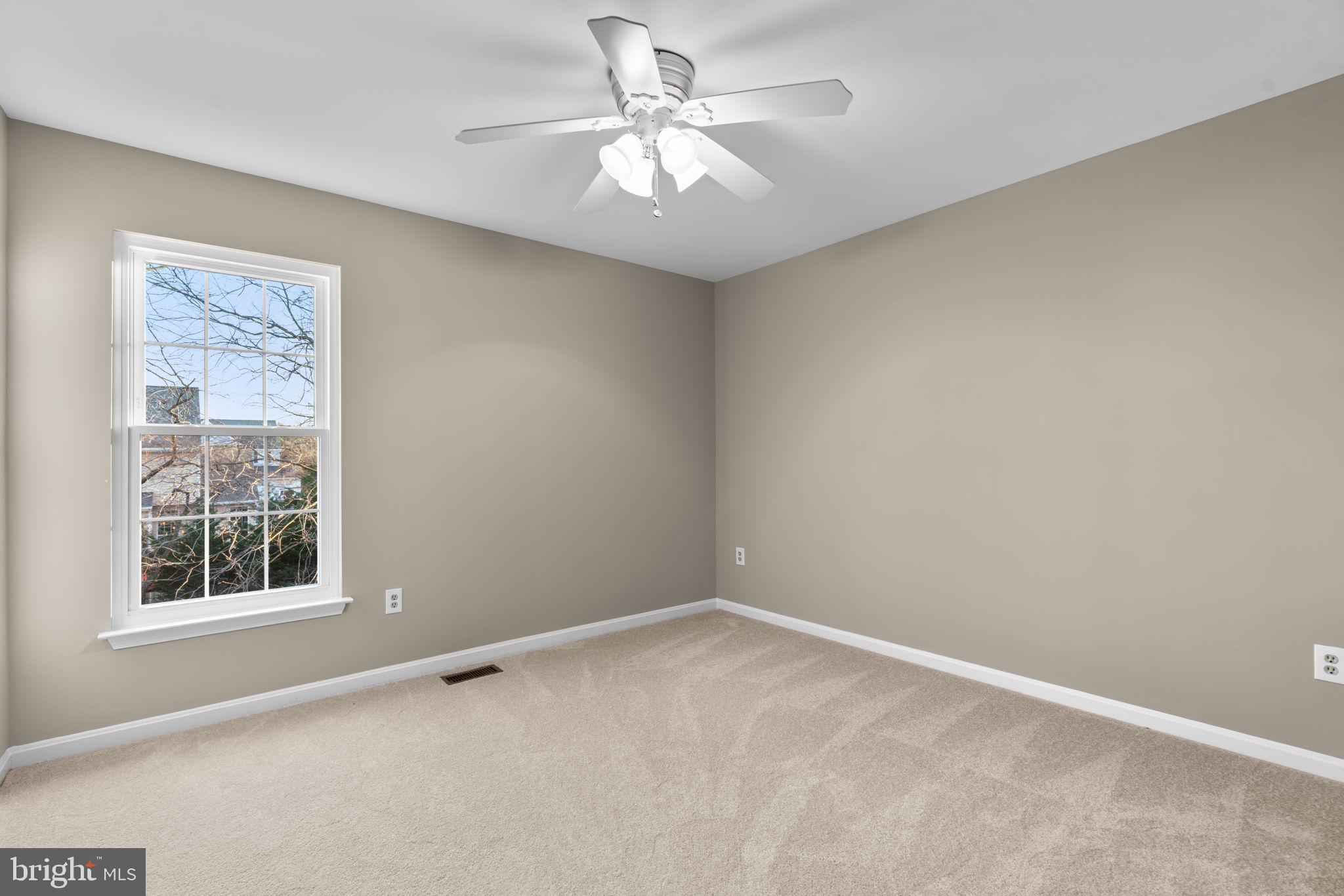 KINGSVIEW VILLAGE - Residential