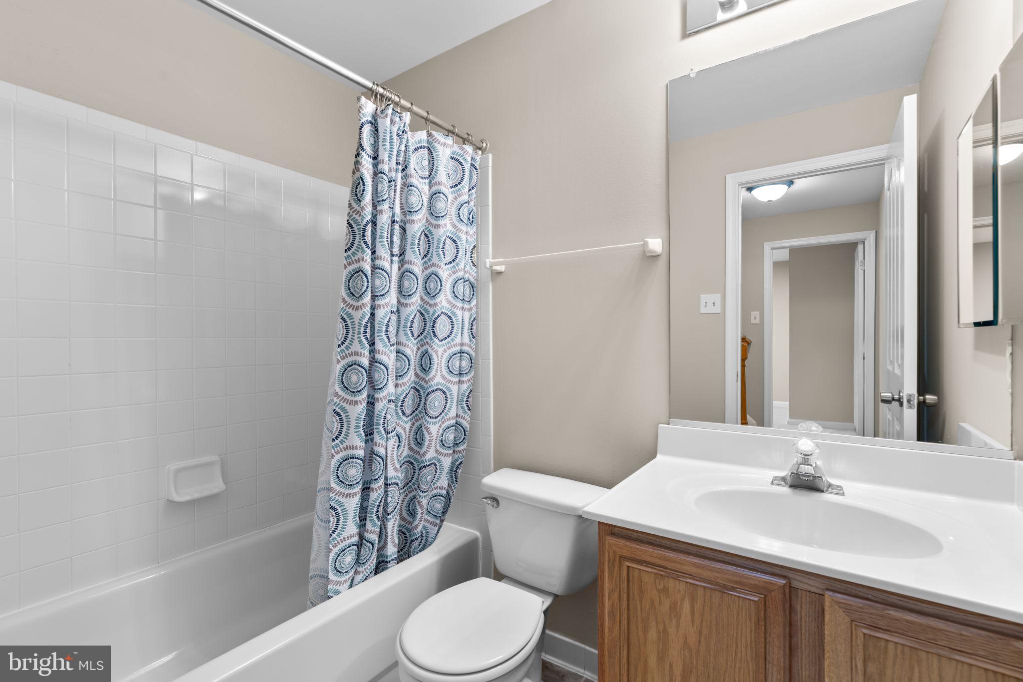 KINGSVIEW VILLAGE - Residential