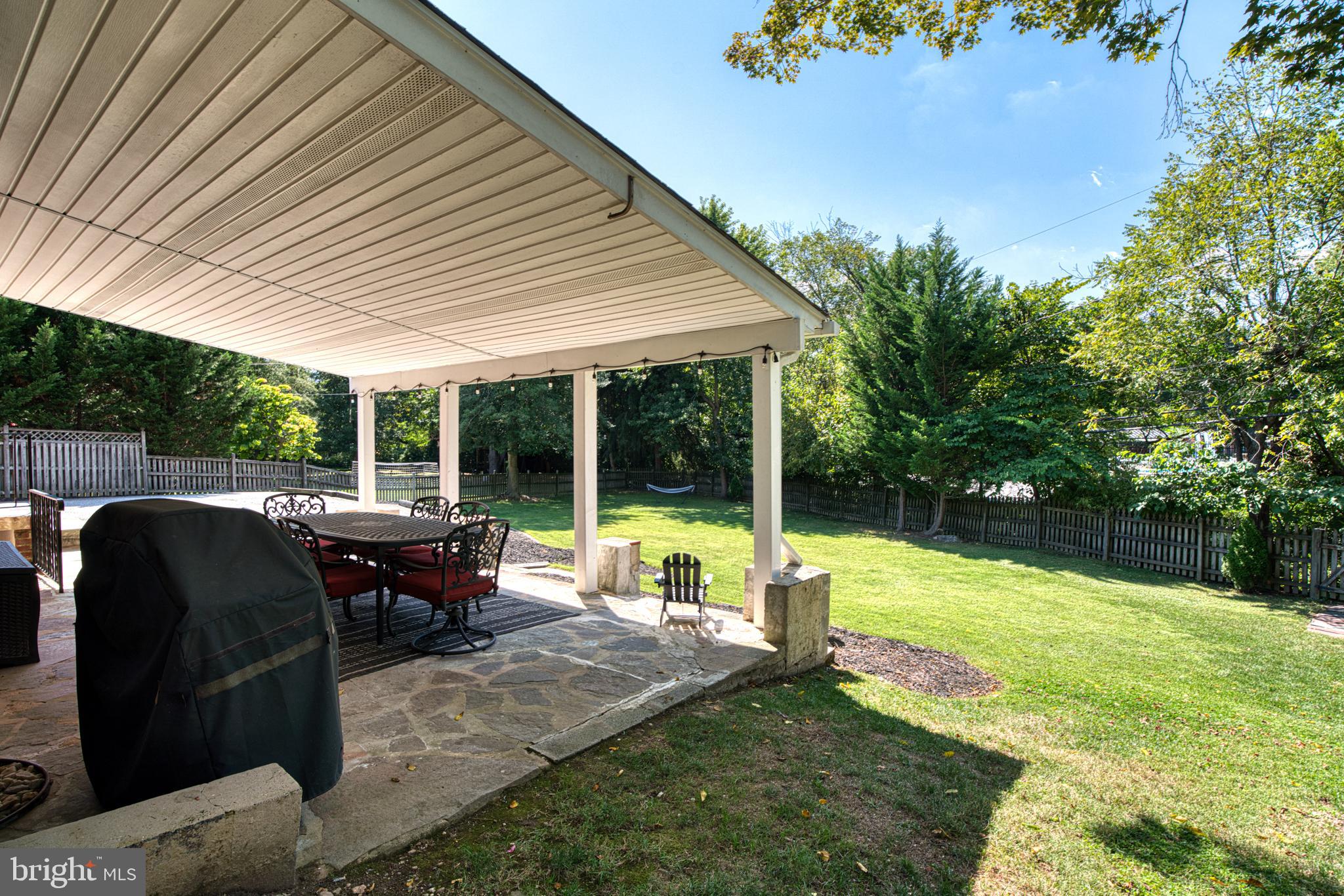 KNOLLWOOD - Residential