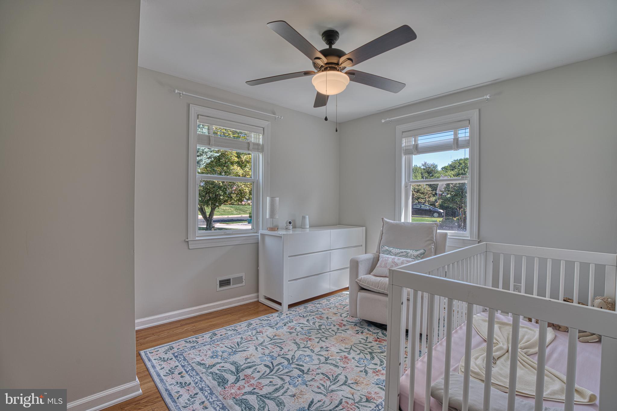 KNOLLWOOD - Residential