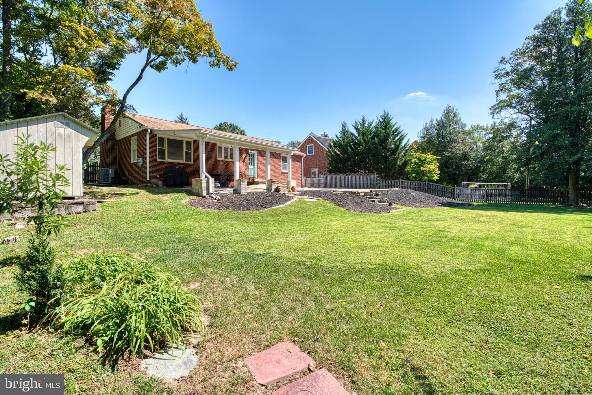 KNOLLWOOD - Residential