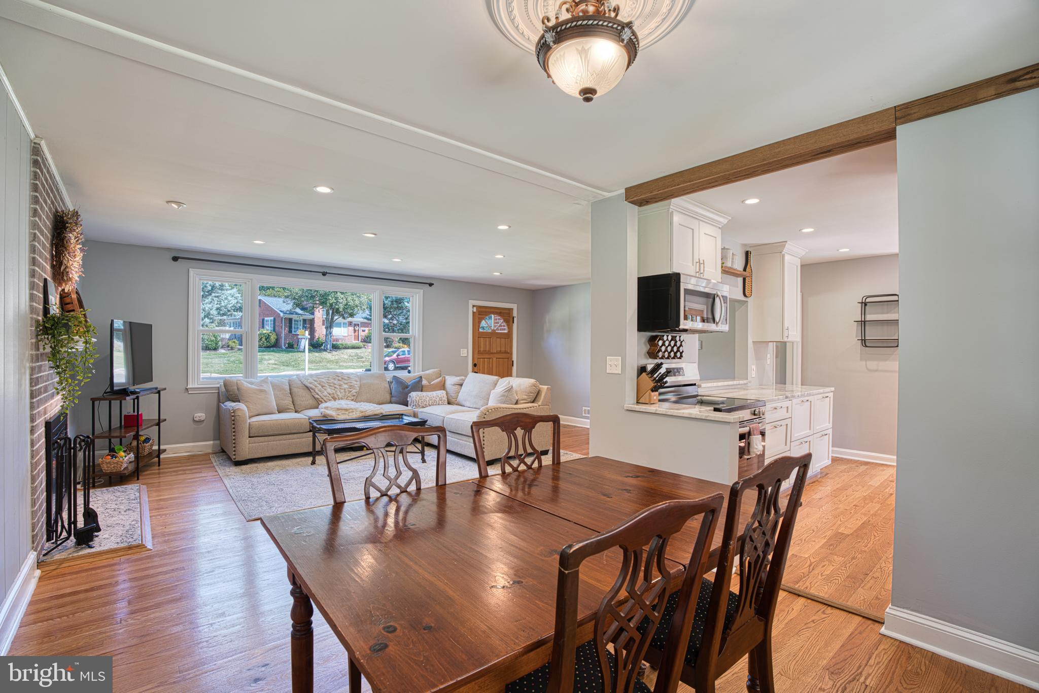 KNOLLWOOD - Residential