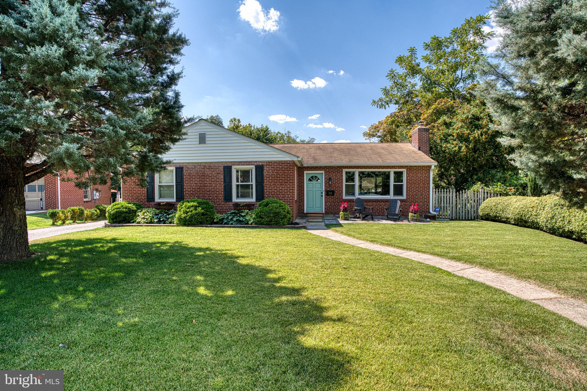 KNOLLWOOD - Residential