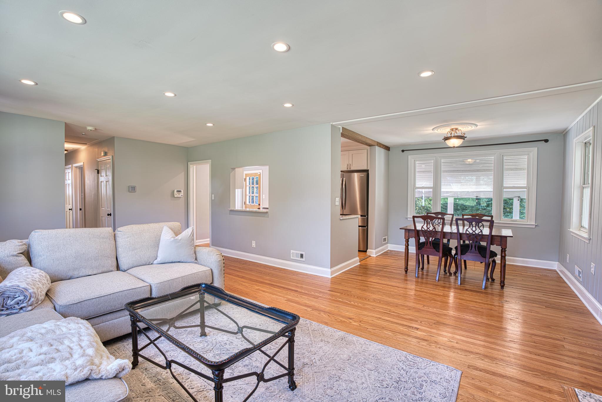 KNOLLWOOD - Residential