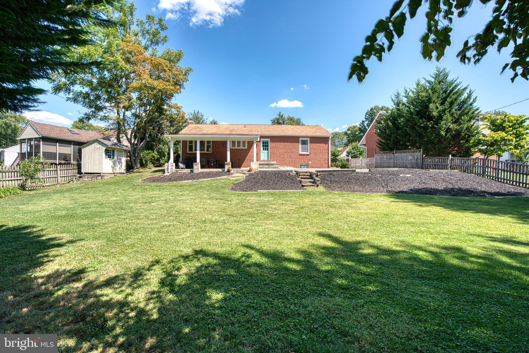 KNOLLWOOD - Residential