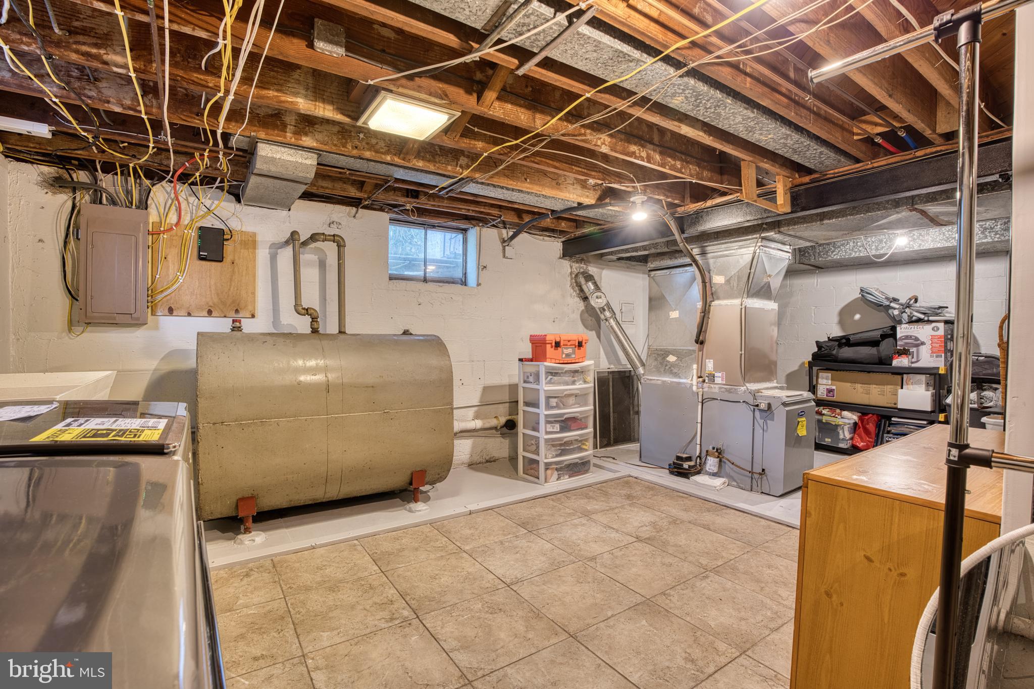 KNOLLWOOD - Residential