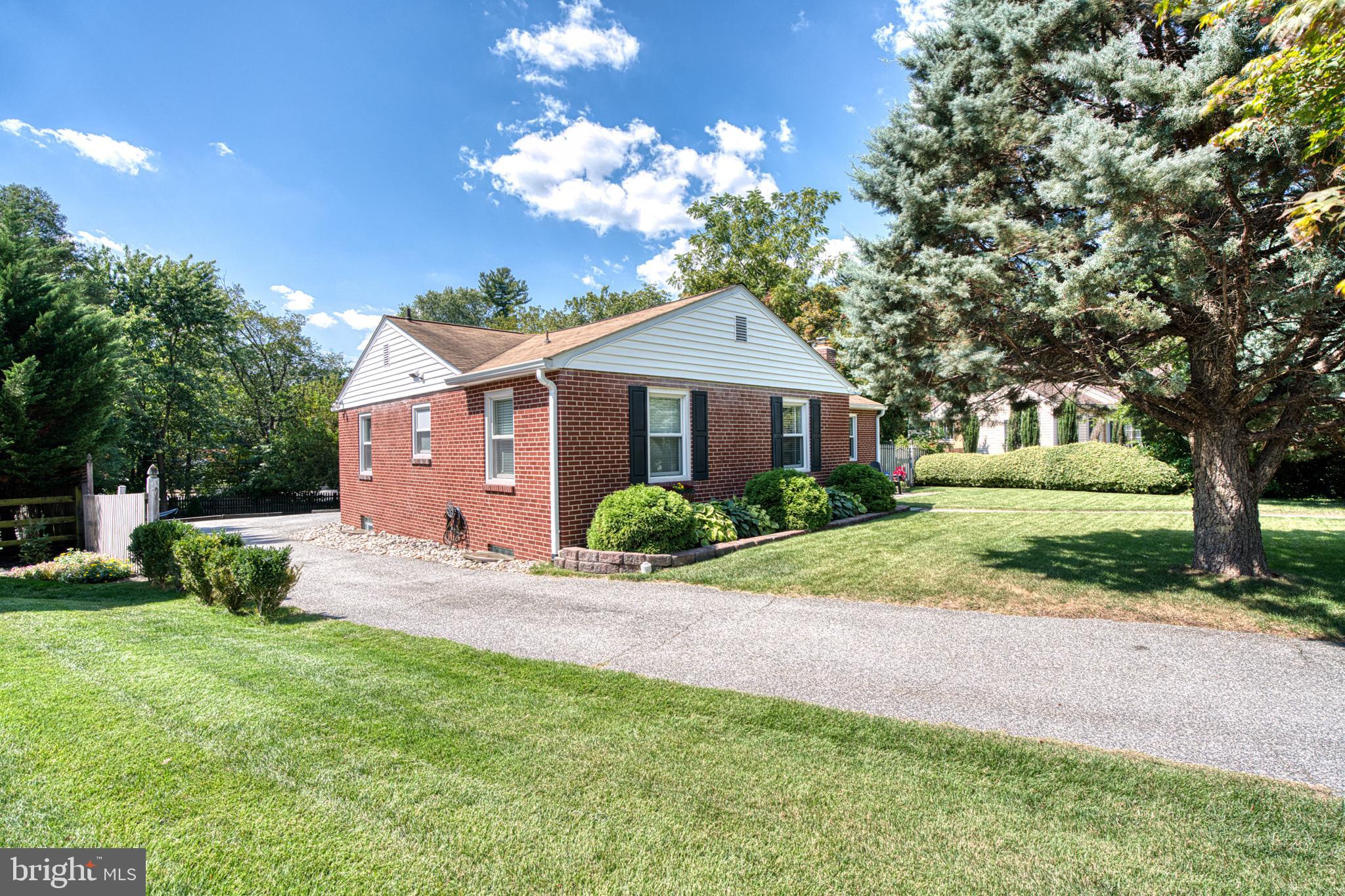 KNOLLWOOD - Residential