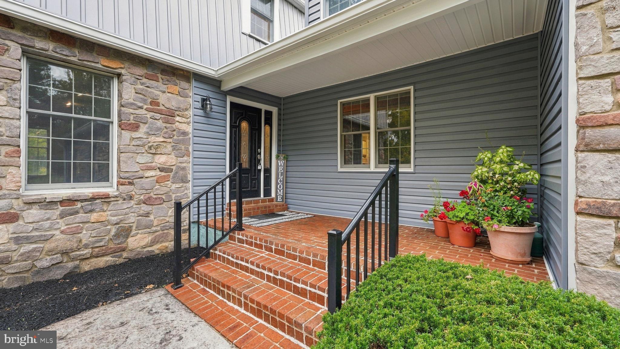 309 PARK DRIVE W
