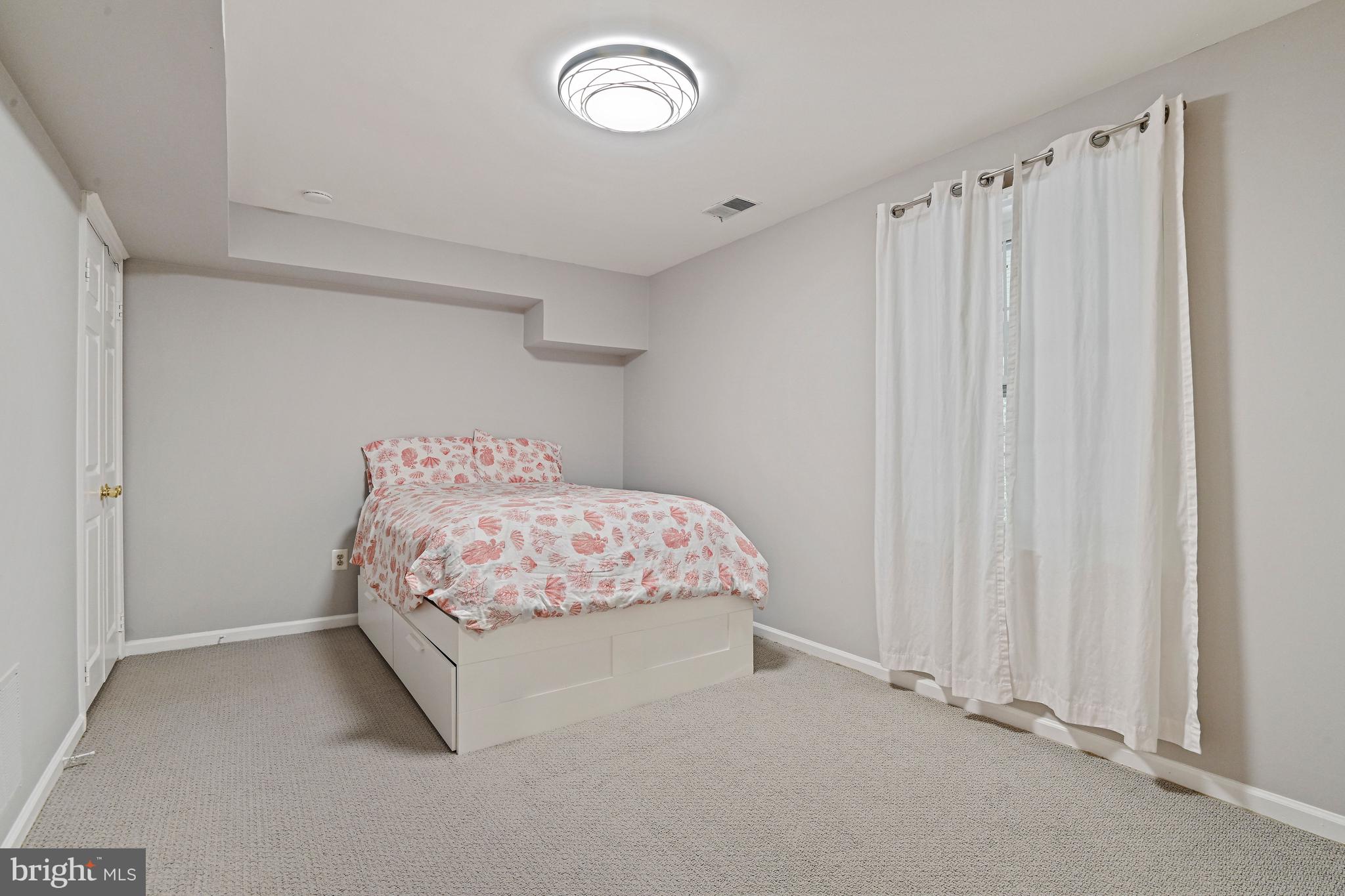 WOLFTRAP MEADOWS - Residential