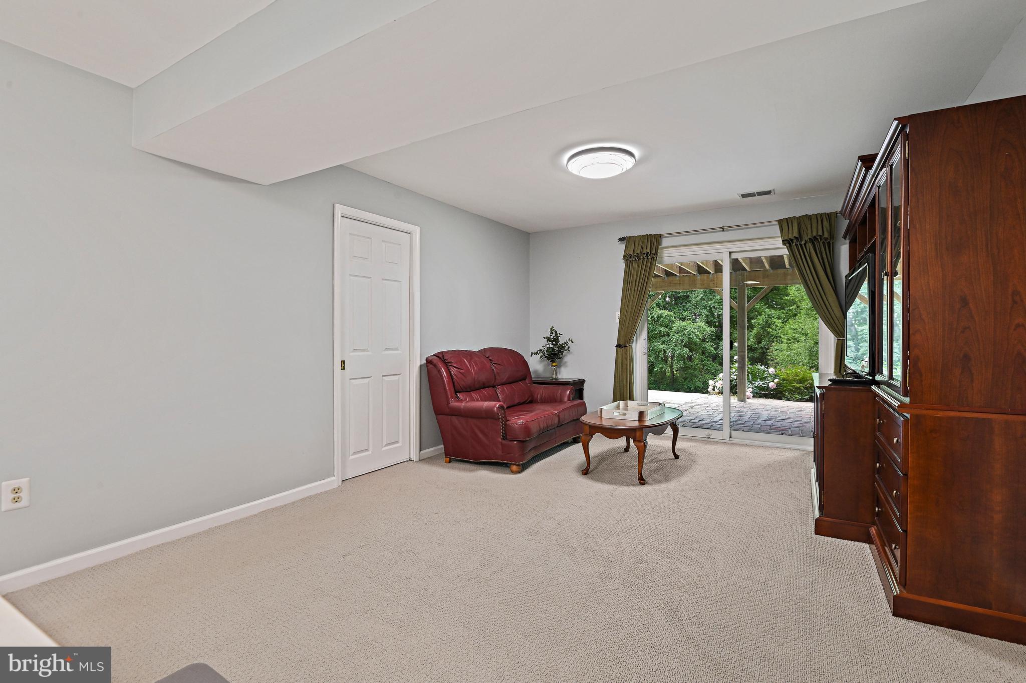 WOLFTRAP MEADOWS - Residential