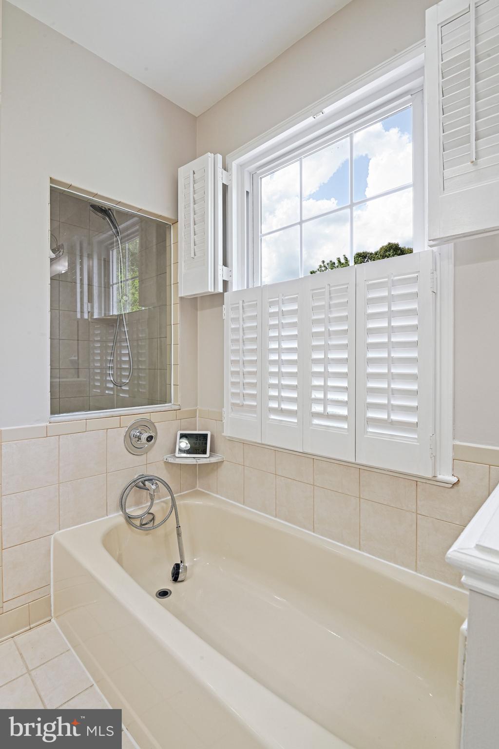 WOLFTRAP MEADOWS - Residential