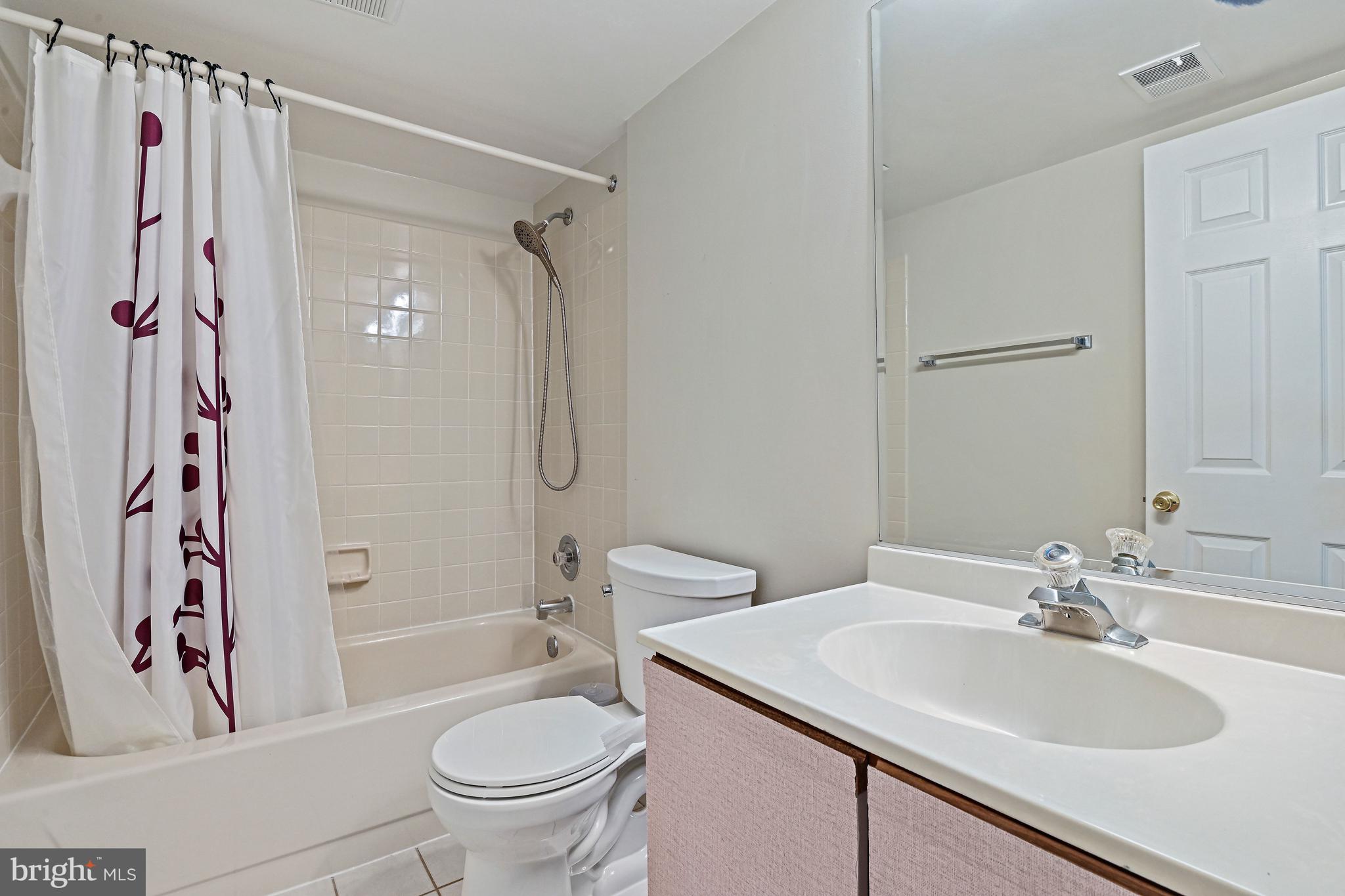 WOLFTRAP MEADOWS - Residential