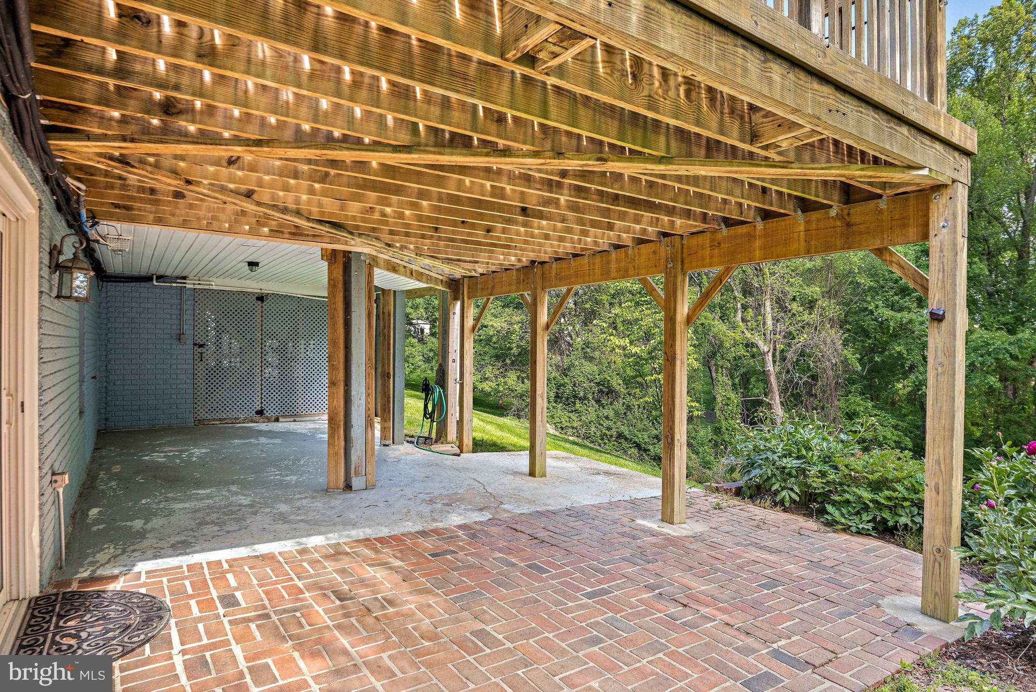 WOLFTRAP MEADOWS - Residential
