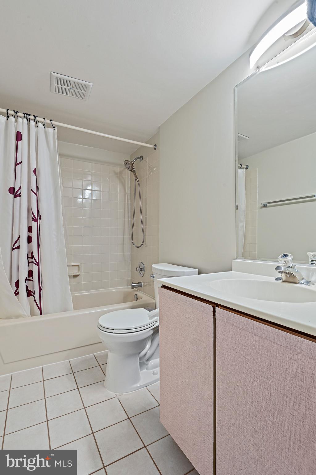WOLFTRAP MEADOWS - Residential
