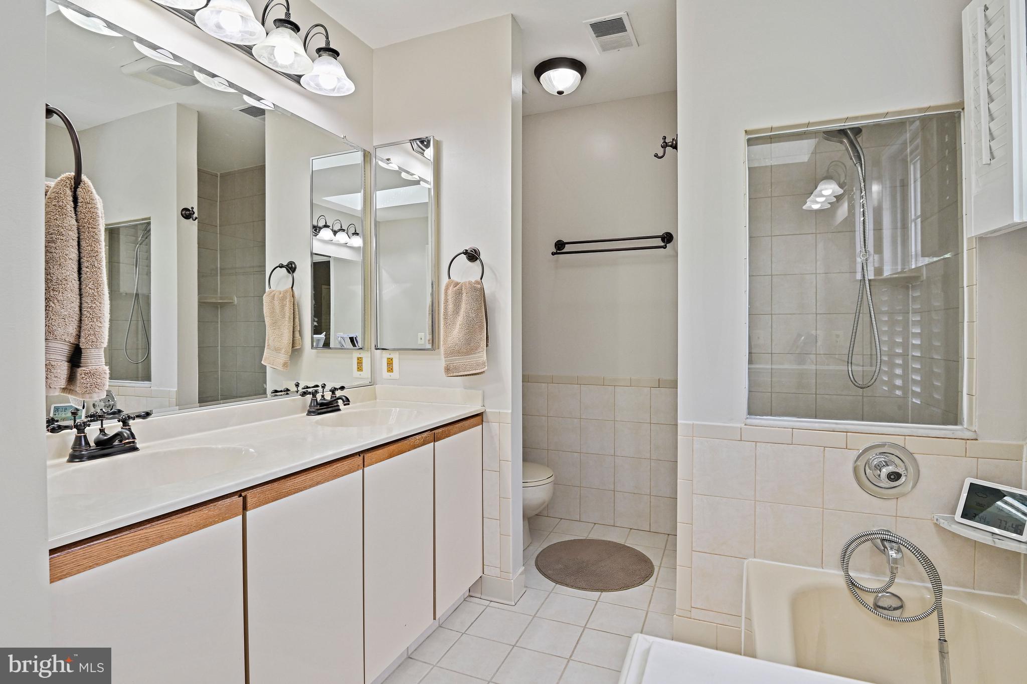 WOLFTRAP MEADOWS - Residential