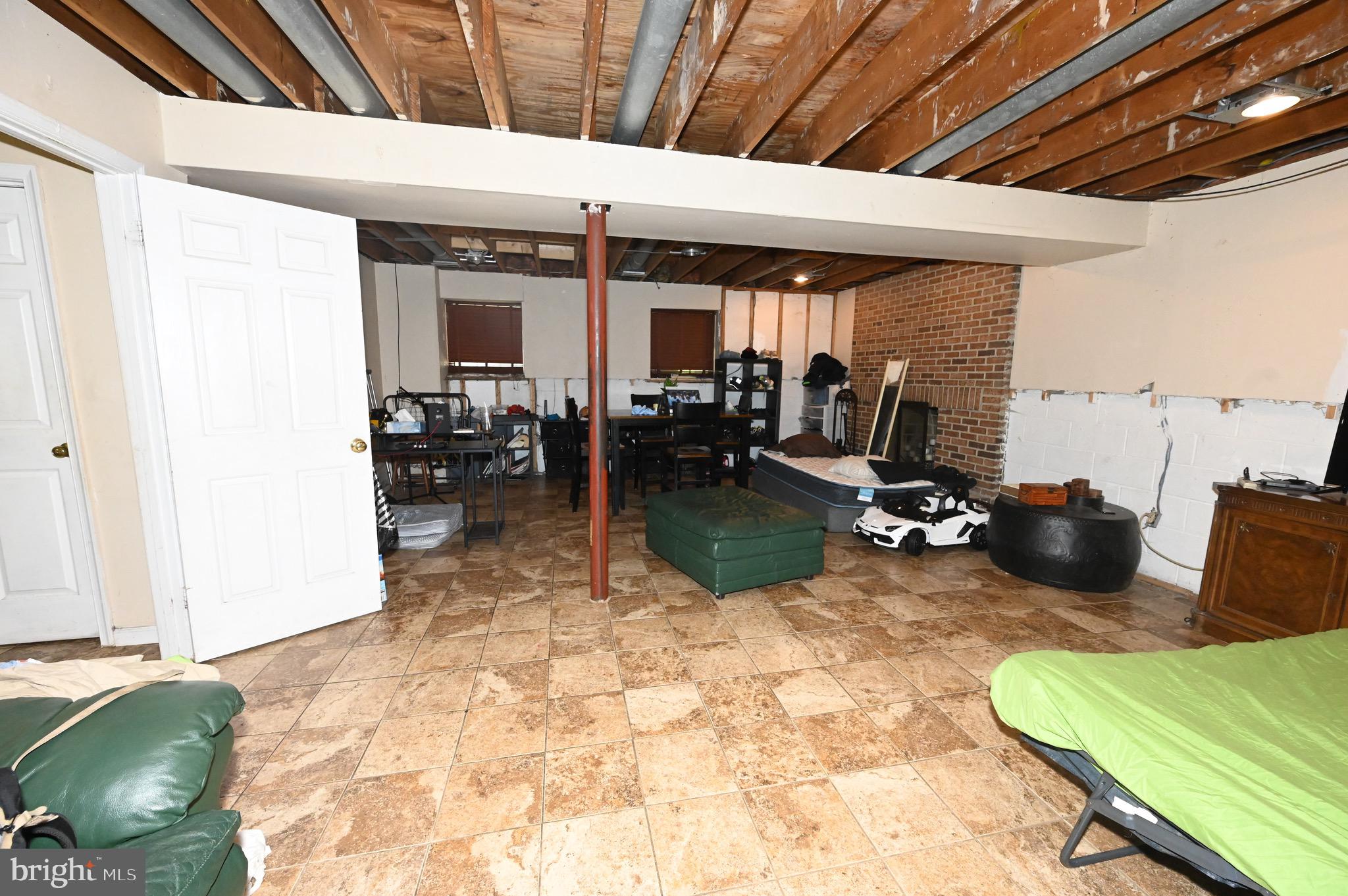 GLENARDEN HEIGHTS - Residential