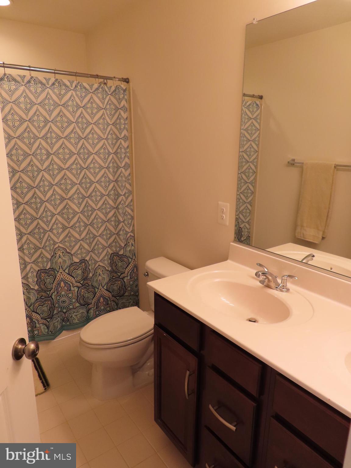 EASTVIEW AT STONE RIDGE - Residential Lease