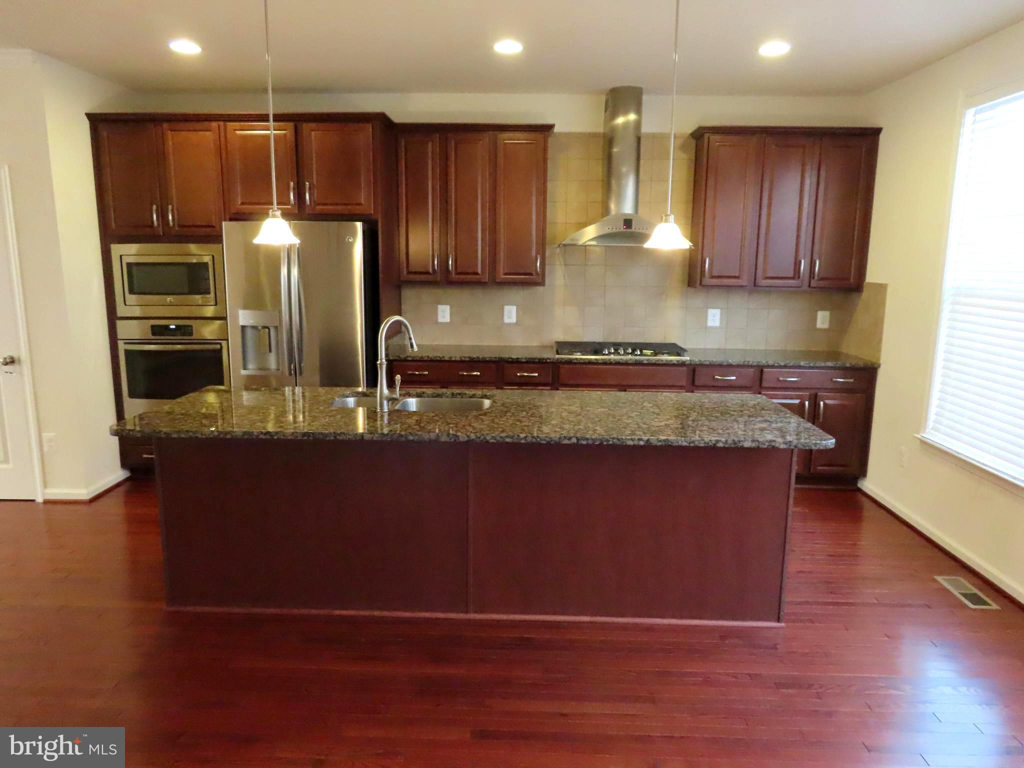 EASTVIEW AT STONE RIDGE - Residential Lease