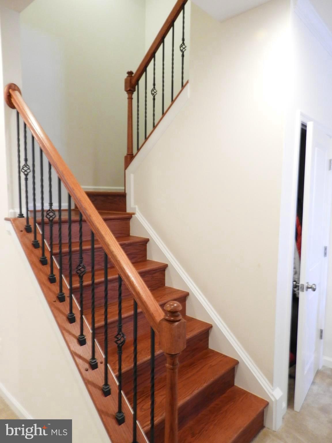 EASTVIEW AT STONE RIDGE - Residential Lease